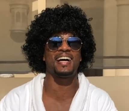 マルアン・フェライニのインスタグラム：「Enjoy your retirement @patrice.evra #ilovethisgame」