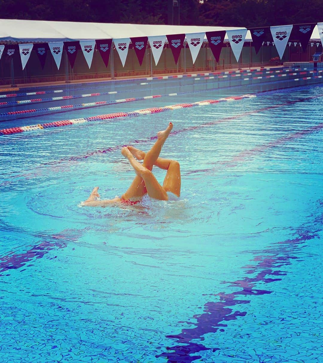 木村真野・紗野さんのインスタグラム写真 - (木村真野・紗野Instagram)「Practice🏊🏻‍♀️. . . #practice #swim #artisticswimming #artisticswimmer #synchro #duet #twins #twinstagram #maya #saya #kimura #chukyosports #TYR #siswimsuit #pool #swimmingpool #athlete #training #trainingcamp #outsidepool」7月30日 0時42分 - mayasaya_kimura