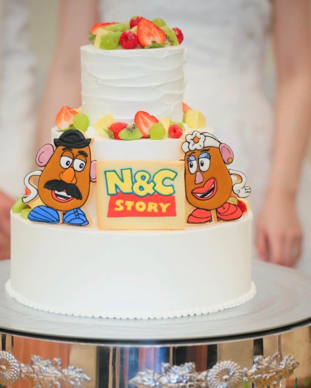 アールベルアンジェnagoyaさんのインスタグラム写真 アールベルアンジェnagoyainstagram トイストーリーの世界 アールベルアンジェ名古屋 ウェディングケーキ プラチョコ ウェディングニュース ケーキ トイストーリー ポテトヘッド オリジナルケーキ ディズニー