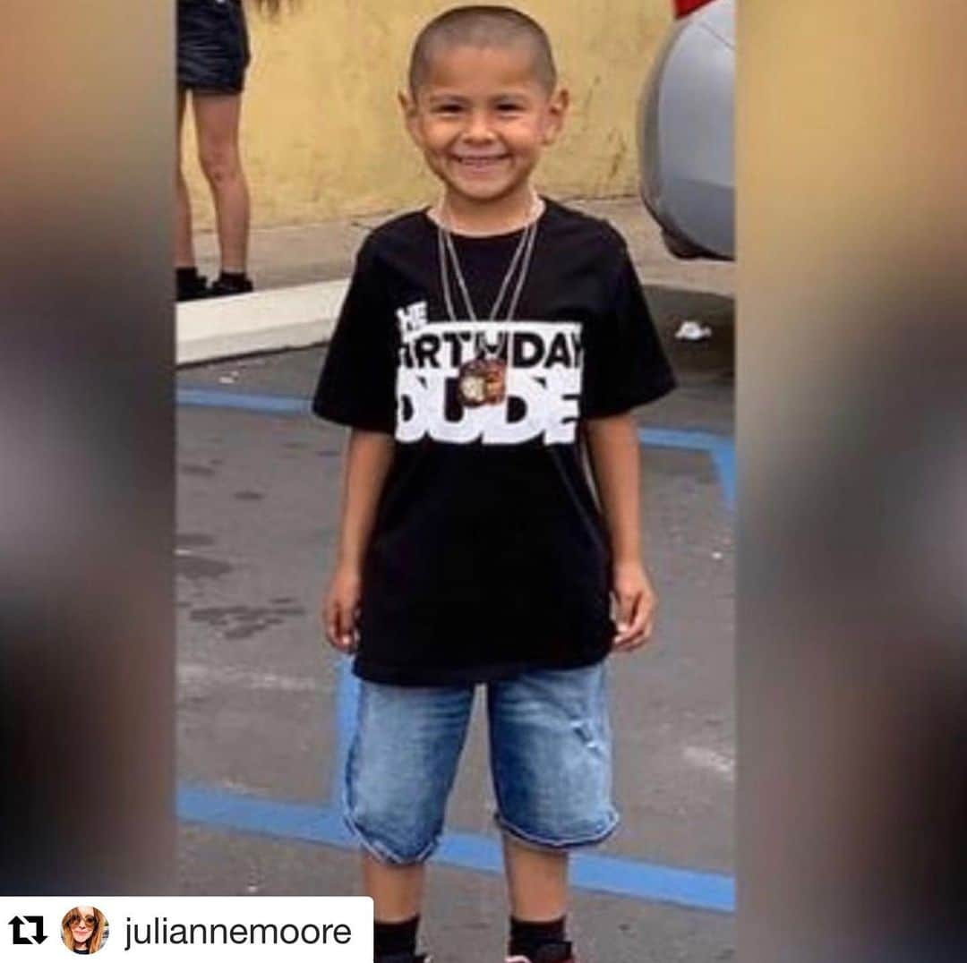 エリザベス・パーキンスさんのインスタグラム写真 - (エリザベス・パーキンスInstagram)「#Repost 💔💔💔@juliannemoore ・・・ Stephen Luciano Romero was shot and killed last night at the #gilroygarlicfestival in Northern California. 2 others were killed and 15 more injured.  My heart is broken for their families. Stop gun violence now.  When lawmakers allow gun lobbyists to write our gun laws we are all unsafe.  Elect leaders at the local, state, and federal levels who will pass common sense guns laws. Join @everytown @momsdemand  Text ACT to 644-33.  #gilroyshooting #everytown #momsdemandaction #studentsdemandaction」7月30日 1時57分 - elizabethperkins