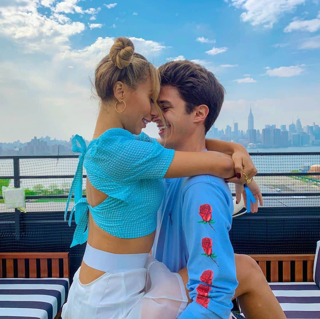 Brent Riveraのインスタグラム：「Happy birthday to my best friend, you’re literally always there for me and you make me laugh until my cheeks hurt, love ya eva❤️」