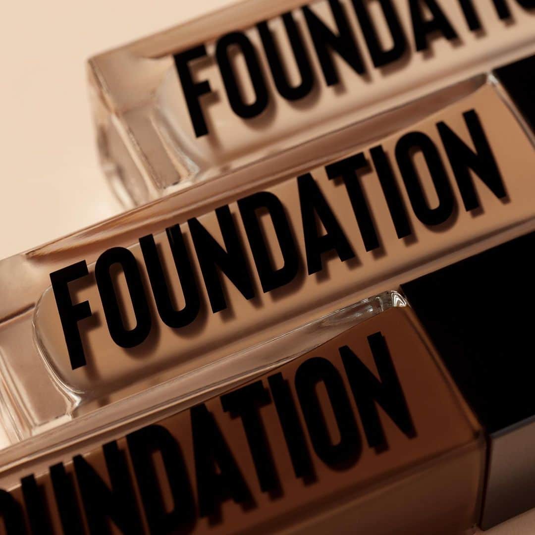 Anastasia Beverly Hillsさんのインスタグラム写真 - (Anastasia Beverly HillsInstagram)「We are so excited to announce the launch of our Luminous Foundation 😍 - Medium coverage - Natural finish that looks and feels like glowing gorgeous skin - 50 shades - Vegan - Gluten-free - Cruelty Free - Fragrance - Free - Alcohol-Free - Clinically tested - Dermatologist tested - Ophthalmologist tested - Non-comedogenic - Suitable for sensitive skin - Long-wearing - $38 - 30 mL / 1.0 Fl. Oz. ✨✨✨Launch dates ✨✨✨ - 8/4 for ABH.com - Early preview 8/4 Ulta online and in store - - 8/15 on anastasiabeverlyhills.co.uk - 8/15 starting roll out with domestic retailers online and in store. -  #ABHfoundation」7月30日 3時22分 - anastasiabeverlyhills