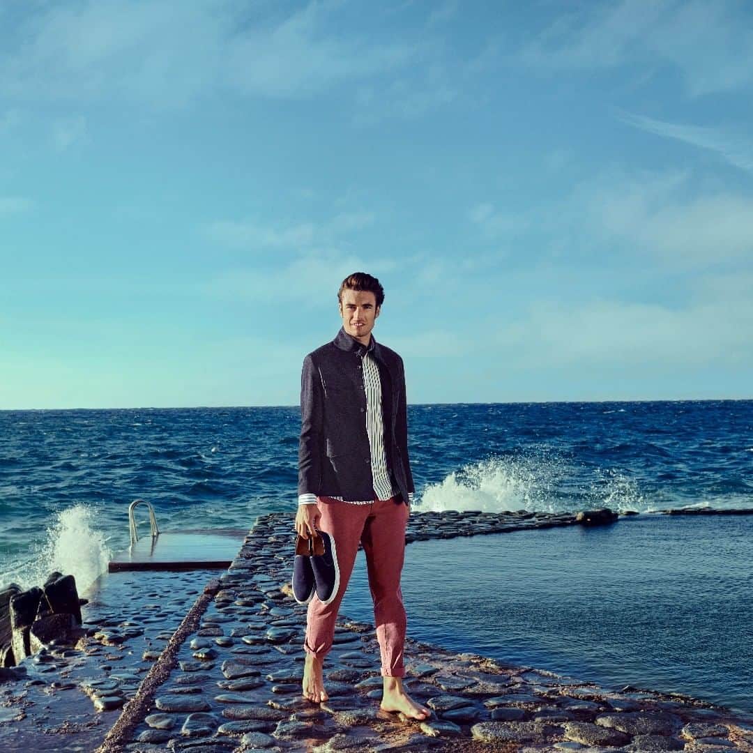 のインスタグラム：「Have you found your new pair of shoes for this season? Discover our new range of slip-ons now. #Façonnable #FrenchRiviera #SpringSummer19 #Shoes #PortdeNice」