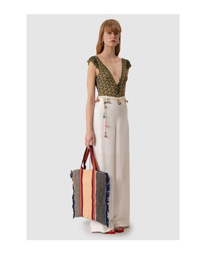 のインスタグラム：「Enjoy final Sale Instore & Online⁠ Hurry up!⁠ ⁠ Via link in bio⁠ ⁠ #ss19 #primavera #springsummer #sale #ktistores #spring #summer #dress #beachwear #summervibes #outfit #kristinati」