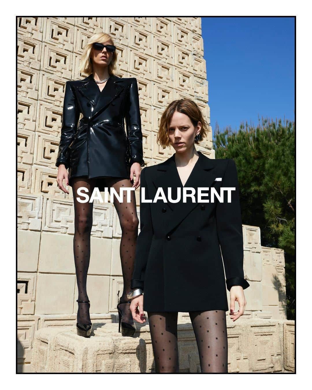 サンローランさんのインスタグラム写真 - (サンローランInstagram)「ANJA & FREJA - WINTER 19 #YSL25 by ANTHONY VACCARELLO PHOTOGRAPHED by JUERGEN TELLER  #YSL #SaintLaurent #YvesSaintLaurent @anthonyvaccarello」7月30日 4時00分 - ysl