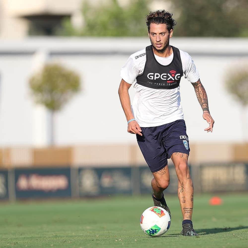 エンポリFCさんのインスタグラム写真 - (エンポリFCInstagram)「📸 📸 📸 Azzurri al lavoro nel pomeriggio al Sussidiario; domani mattina di nuovo in campo, nel pomeriggio la partenza per l'Alto Adige」7月30日 4時13分 - empoli_fc_official