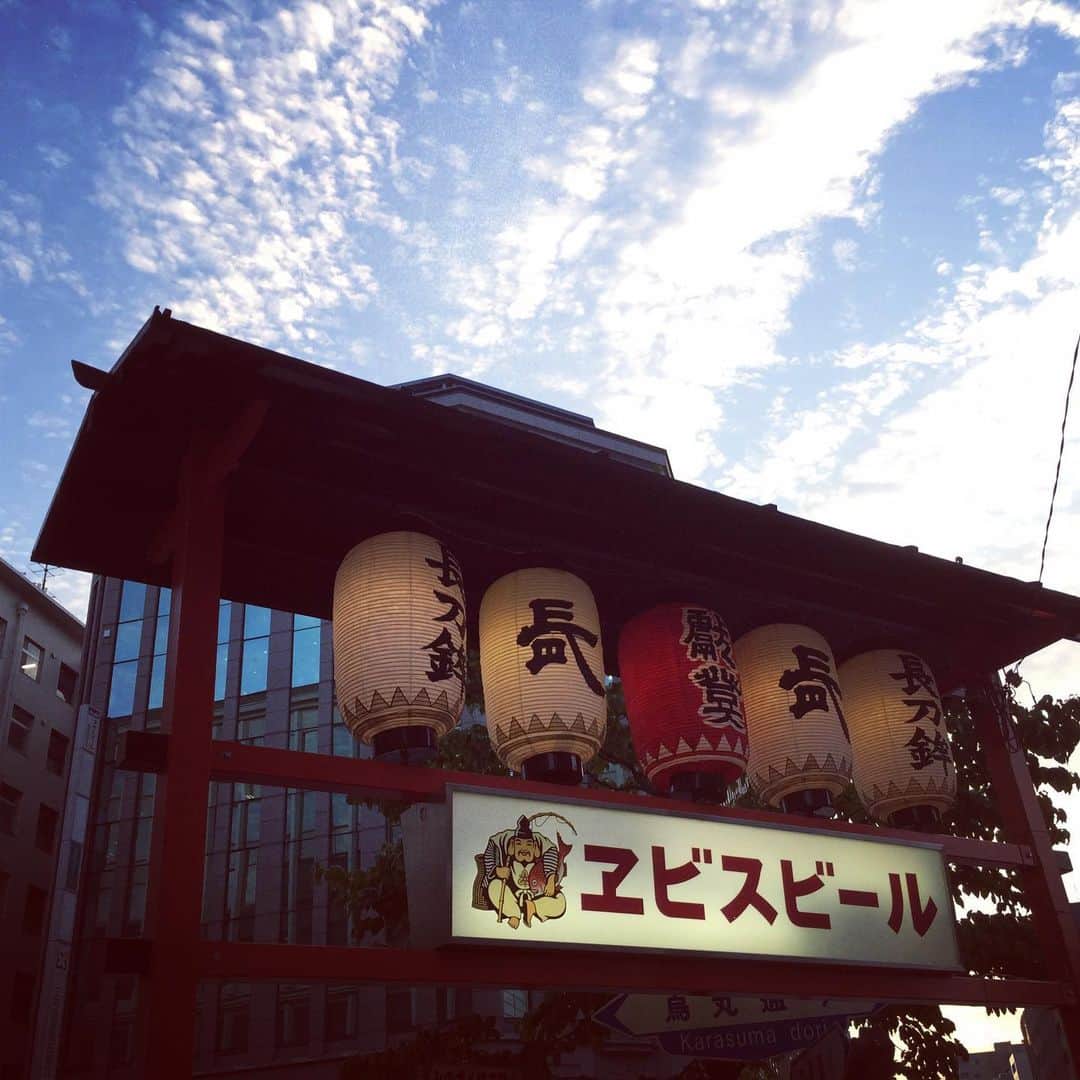 岸田繁さんのインスタグラム写真 - (岸田繁Instagram)「7月いっぱいはまだ祇園祭」7月30日 4時24分 - kishidashigeru