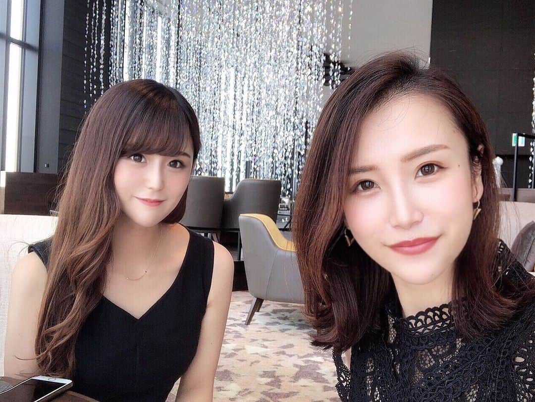 erinaさんのインスタグラム写真 - (erinaInstagram)「. . この間大阪行った時に行きたかったafternoontea🕊✨ . また大阪行きたい〜 . #アフターヌーンティー #スイーツ #カフェ #カフェ巡り #osaka #大阪 #コンラッド大阪 #conradosaka」7月30日 15時33分 - erina_umajo