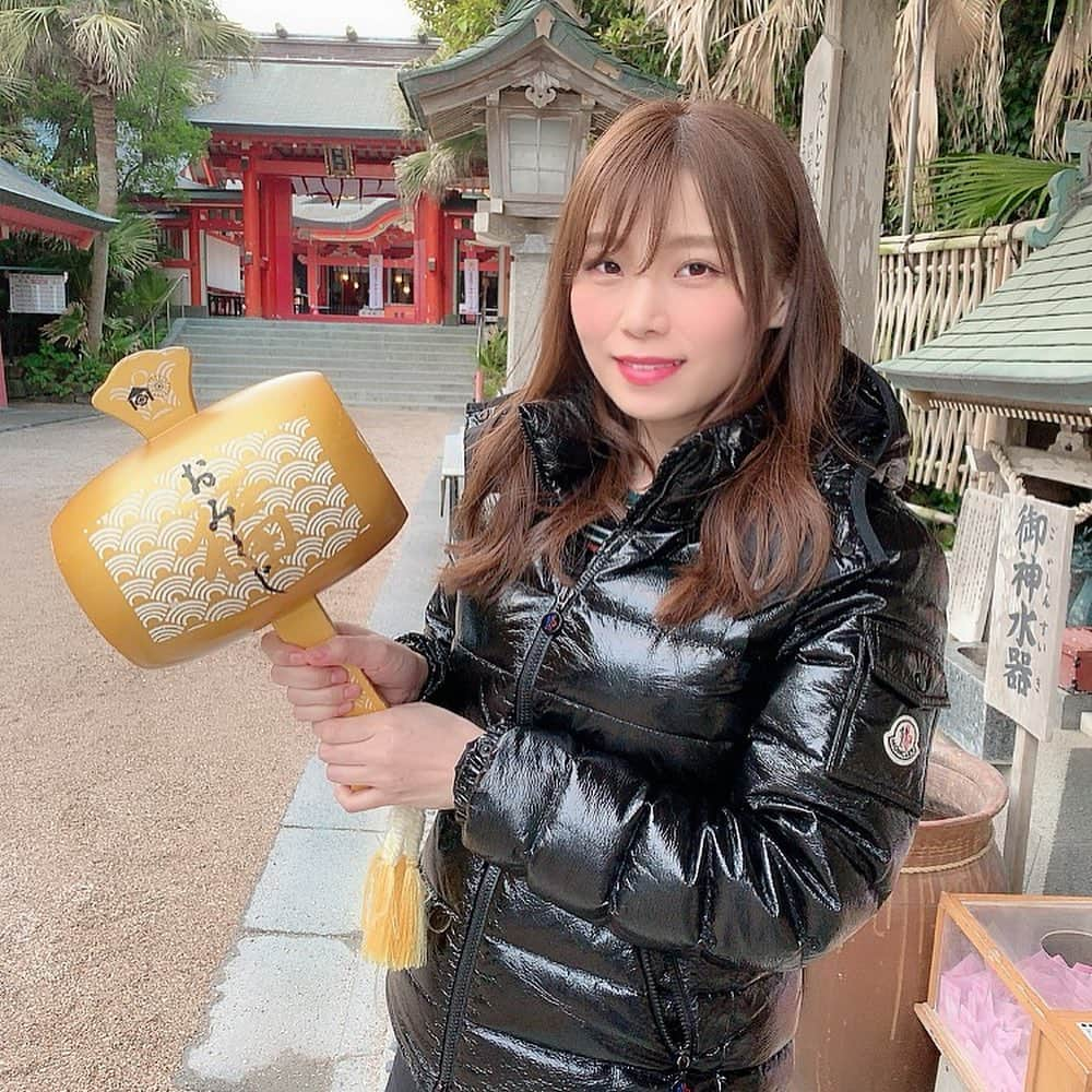 三井里彩さんのインスタグラム写真 - (三井里彩Instagram)「ざわ…ざわ… . . . #宮崎 #旅行 #女子旅 #弾丸 #青島 #青島神社 #黄色いポスト #観光名所 #木挽ブルー #自撮り女子 #セルフィ #タビジョ #三井里彩 #被写体 #人物写真 #カメラ部 #旅行写真 #時差 #今更投稿 #girlstrip #miyazakicity #japantravel #photography #risamitsui #모델 #그라비아 #촬영 #인물 #여행스타그램 #일본여행」7月30日 15時10分 - risa__mitsui