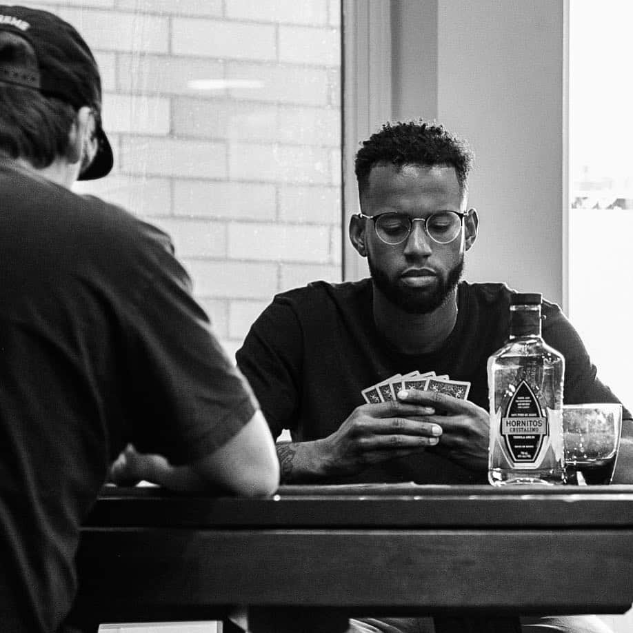 ケリーン・アコスタのインスタグラム：「#AD I've partnered with @hornitostequila because they support those who aren't afraid to take a shot in life. One memorable shot I took was going to boarding school as a teenager to pursue my dream of becoming a professional footballer. Comment below about a shot you plan to take / have taken in your life!  And take your own shot by buying Hornitos for yourself via the @drizlyinc link in my bio! #Hornitos #AShotWorthTaking」