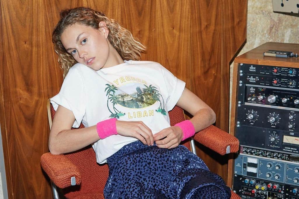 ローズアンナさんのインスタグラム写真 - (ローズアンナInstagram)「Gemma is wearing the Beyrouth T-shirt with our new collection, the Walker Blondie Skirt #portraitsdevilles#beyrouth💦」7月30日 7時19分 - roseanna__officiel
