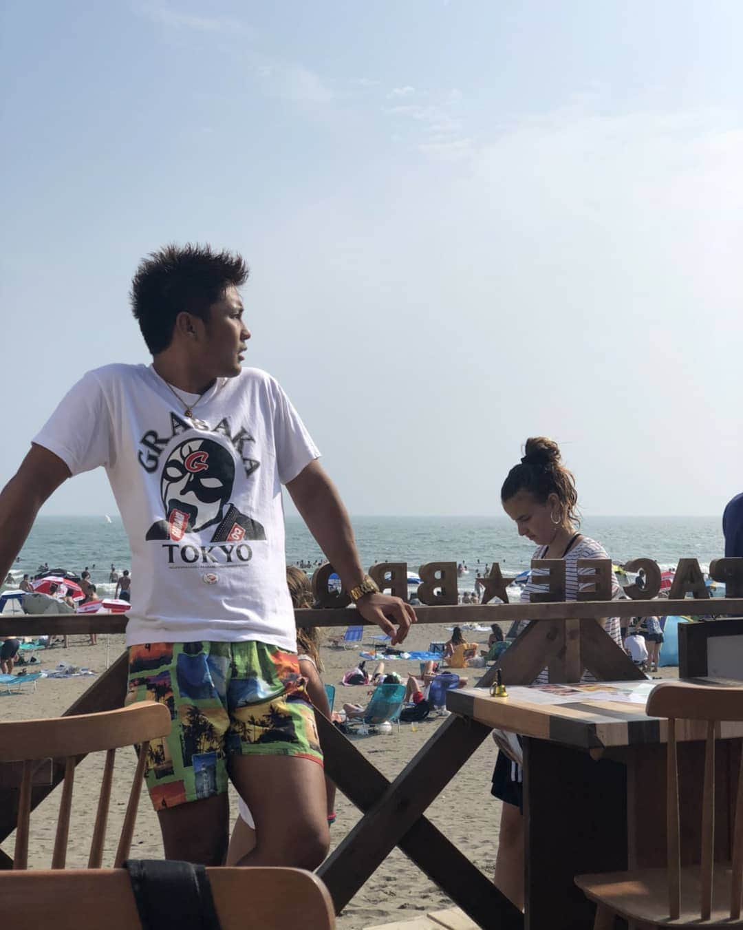 大沢文也さんのインスタグラム写真 - (大沢文也Instagram)「良い休日👍Tシャツに注目。GRABAKATシャツ  やっぱり海水浴場は好きになれねえ🤒  #休日 #休日の過ごし方 #ビーチ #beach #🏖 #海 #海の家 #由比ヶ浜 #海水浴場 #ふらっと #立ち寄った #tシャツ #grabaka」7月30日 8時16分 - fumifumi_k1