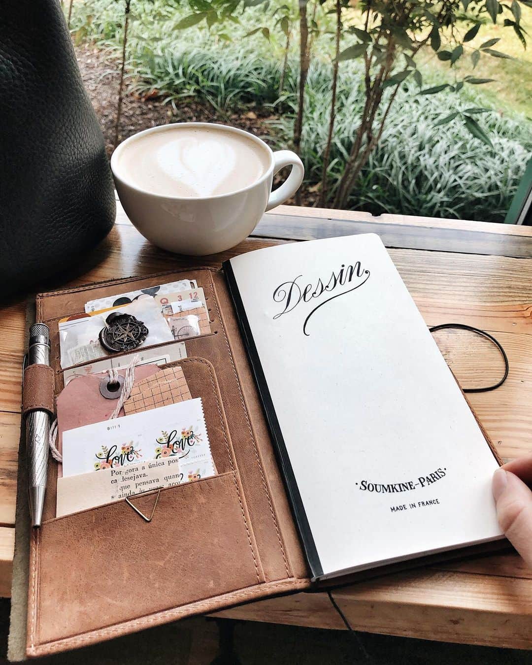 Catharine Mi-Sookさんのインスタグラム写真 - (Catharine Mi-SookInstagram)「Sometimes the cover page of a new notebook or journal can feel daunting, and I usually leave it blank and come back to it later to take the pressure off so I can just jump right into writing freely. That’s what I did with this particular insert. I waited until I was a few pages in and then came back to the cover page to set my intention with the rest of my journey within it. I’m happy with how it turned out, and it wasn’t daunting at all actually, but fun and refueling. 🌿 . . . . The quote I chose to commence this notebook: . “I am creating space for me to feel free. A space where self- doubt and fear have no room to enter.” . -Harpreet M Dayal . . . . Insert: Dessin Ultra Premium Sketchbook @soumkine. The new @ystudiostyle White Resin Fountain Pen @nomadostore. TN Leather Wallet Insert @galen_leather. Pen/Glasses Case @franklinchristoph. Small Aura Bucketbag @shopchc. And a cameo of the new alloy @clickypost pen! . . . . #journaling #dailyjournal #soumkine #travelerscompany #トラベラーズノート #midoritravelersnotebook #ystudio #fountainpens #nomadostore #leathercraft #franklinchristoph #stationery #galenleather #loveforanalogue #stationerylove #scrapbooking #scrapbooklayout #junkjournal #creativejournaling #creativespace #creativejournal #coffeenclothes #coffeeshopvibes #aquietstyle #coffeeshopsoftheworld #thedailywriting #penmanship #plannernerd」7月30日 8時24分 - catharinemisook