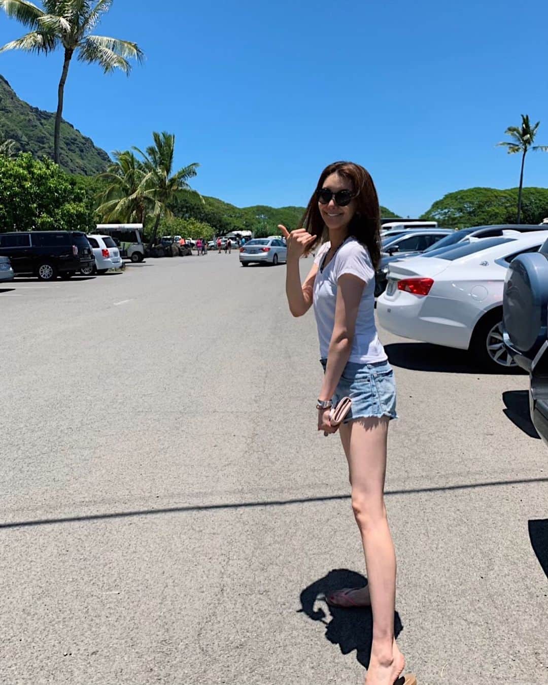 大出千尋のインスタグラム：「. ハワイの青空と、カラッとした気候が恋しいなぁ🌺 . #Hawaii」