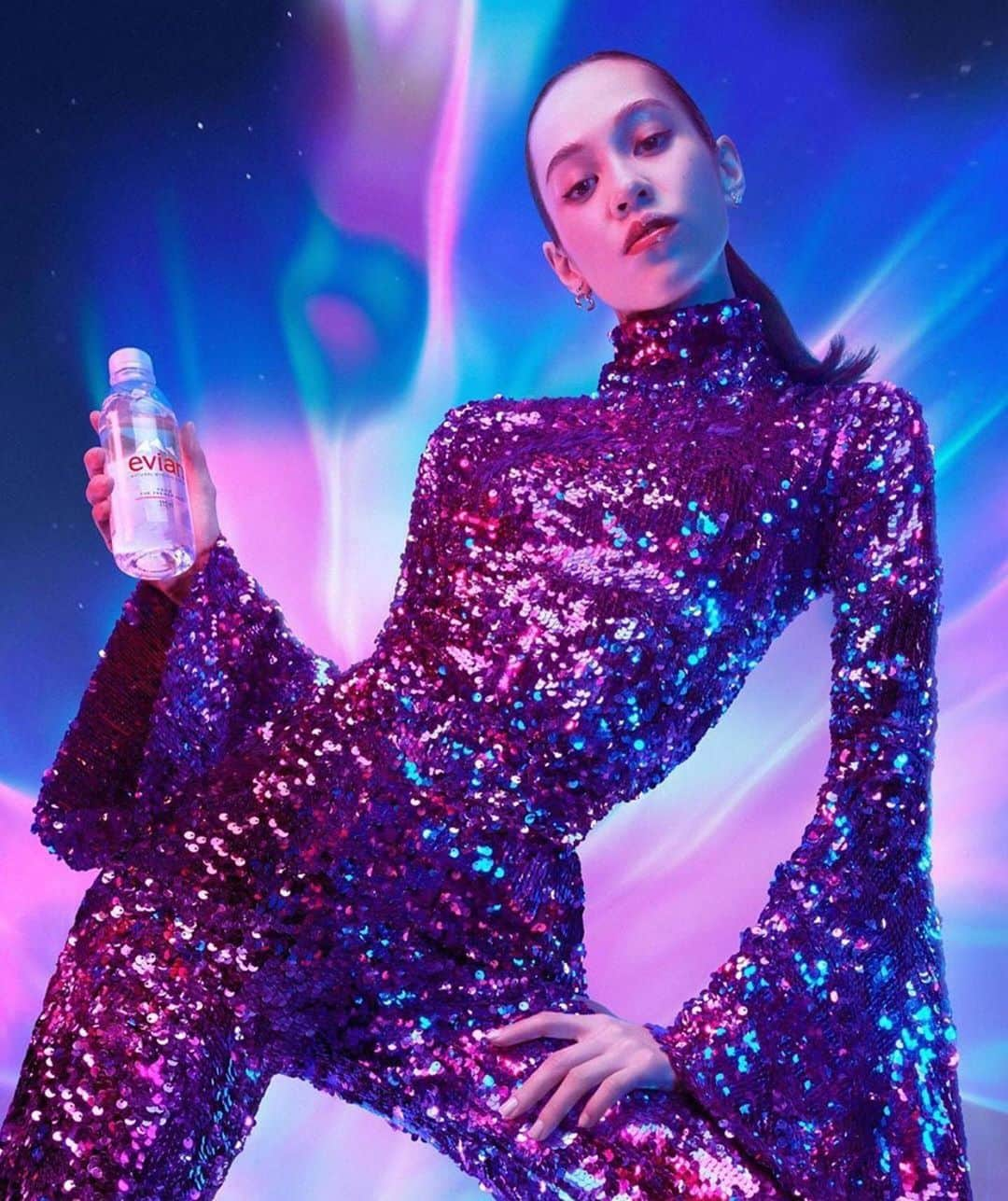 白石理絵さんのインスタグラム写真 - (白石理絵Instagram)「Congratulations！！ Evian ambassador  @i_am_kiko  @evianwater  @evian_japan  Photo by @danielsannwald  Hair&make up @rieshiraishi1220  #IWANNA #evian #evianambassador」7月30日 8時48分 - rieshiraishi1220