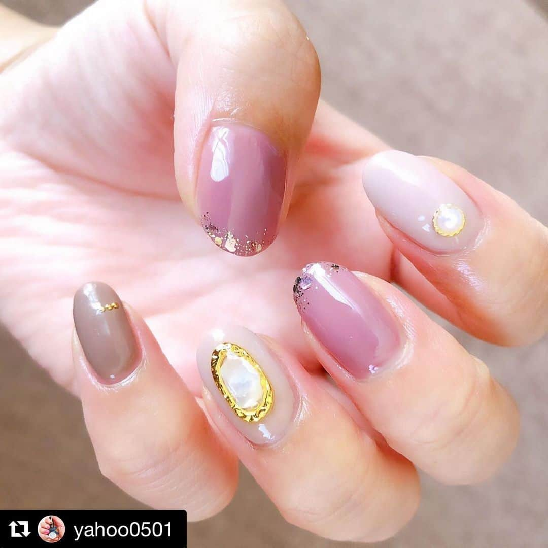 【PLANET NAIL（プラネット ネイル）】公式さんのインスタグラム写真 - (【PLANET NAIL（プラネット ネイル）】公式Instagram)「@yahoo0501 さん PLANET NAIL Basic Line PLB17 #運命の女神 を使用したネイルアレンジのご紹介ありがとうございます💅 ・ ラメネイルはちょっと派手かも。。。って方は、@yahoo0501 さんのように 爪先だけフレンチ風にアレンジをしても可愛いですよ😍 ・ #Repost @yahoo0501 with @get_repost ・・・ . お気に入り🥰 . #nailtown #irogel  #planet_jp #運命の女神 #ネイル工房 #艶まる .  #セルフネイル部 #セルフネイル #セルフジェルネイル #nails #nailsofinstagram #gelnails #大人ネイル #大人ネイルデザイン #大人可愛いネイル #大人かわいいネイル #美甲 #美甲設計 #ストーンネイル #くすみネイル #planetnail #ネイルタウン」7月30日 10時11分 - planet.jp