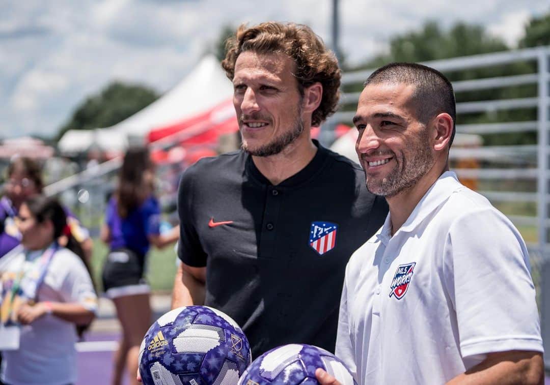 Major League Soccerさんのインスタグラム写真 - (Major League SoccerInstagram)「Giving back to The City Beautiful. Today, @mlsworks partnered with @target, @ussoccerfoundation and @osceolaschoolsfl to unveil two new mini pitches and hold clinics and a community day. #SoccerForAll」7月30日 10時15分 - mls