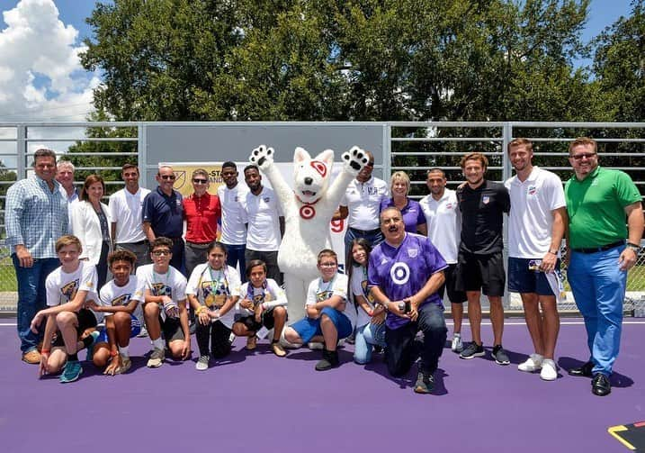 Major League Soccerさんのインスタグラム写真 - (Major League SoccerInstagram)「Giving back to The City Beautiful. Today, @mlsworks partnered with @target, @ussoccerfoundation and @osceolaschoolsfl to unveil two new mini pitches and hold clinics and a community day. #SoccerForAll」7月30日 10時15分 - mls