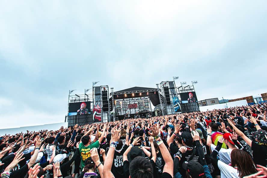 HIROSHIさんのインスタグラム写真 - (HIROSHIInstagram)「‪OGA NAMAHAGE ROCK FESTIVAL vol.10‬ ‪photo by @kawado_photo  #ONRFX‬」7月30日 10時21分 - hirorinq