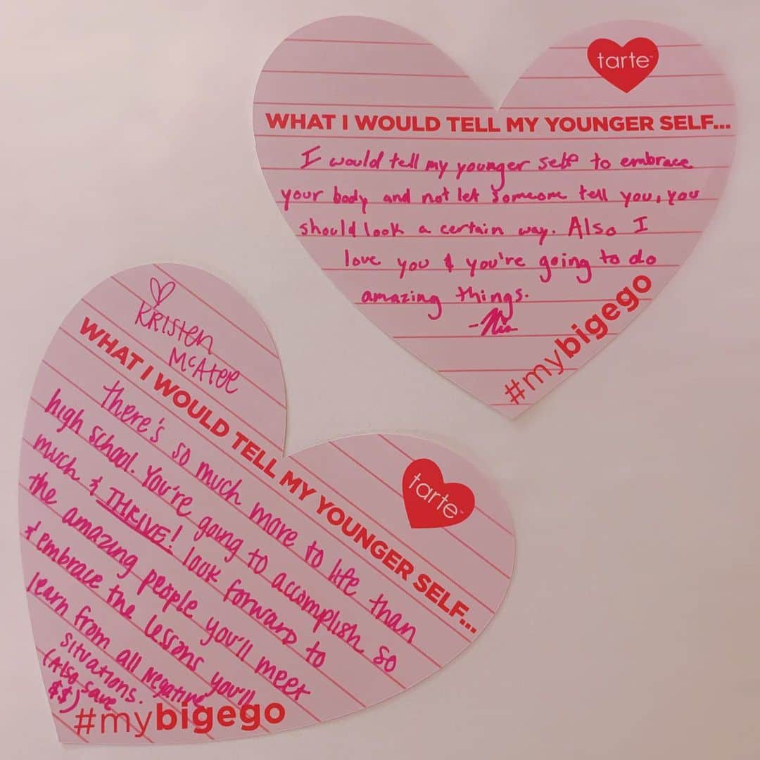 Tarte Cosmeticsさんのインスタグラム写真 - (Tarte CosmeticsInstagram)「Our big ego™ girls leadership summit girl bosses @niasioux & @kristenmcatee wrote a #selflovenote to their younger selves 💓💓💓 Head to our IG stories to use our #selflovenote template to write a message to your younger self & tag us so we can see. Nominate a friend to write a #selflovenote to themselves too! Because we could ALL use a Monday reminder that YOU👏 GOT👏 THIS👏  #selflove #mybigego」7月30日 11時04分 - tartecosmetics