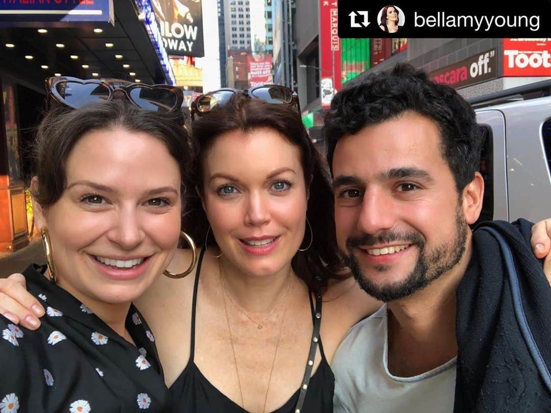 ケイティ・ロウズさんのインスタグラム写真 - (ケイティ・ロウズInstagram)「LOVE YOU @bellamyyoung and @pedrosegundoofficial!  #Repost @bellamyyoung ・・・ 2 of my favorite people got here today! #LuckyMe #ILoveNYC 🍎❤️🎉」7月30日 11時23分 - ktqlowes