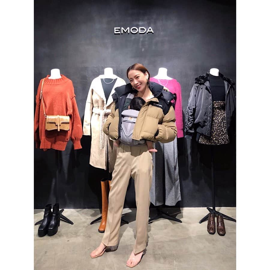 EMODAさんのインスタグラム写真 - (EMODAInstagram)「ㅤㅤㅤ  2019 Autumn/Winter EXHIBITION -BLACK-ㅤㅤㅤ  ㅤㅤㅤ ㅤㅤㅤ  SNAP✔️📷ㅤㅤㅤ  ㅤㅤㅤ  Special thanks❤️ ㅤㅤㅤ ㅤㅤㅤ ㅤㅤㅤ OFFICIAL BLOGにて展示会の様子を近日公開👀 ㅤㅤㅤ #EMODA #EXHIBITION #autumn  #winter ㅤㅤㅤ ㅤㅤㅤ ㅤㅤㅤ #佐野真依子 #尾崎紗代子 #里見茜 #河内セリア #藤田杏奈 #ソンイ #難波サキ #遠山茜子 #日向カリーナ #安藤ニコ #田中アリス  ㅤㅤㅤ」7月30日 11時53分 - emoda_official