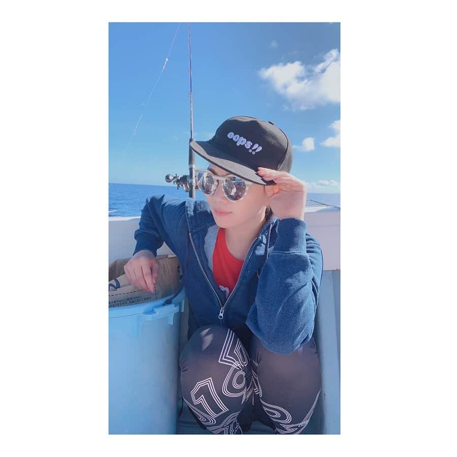 MAIKO さんのインスタグラム写真 - (MAIKO Instagram)「#沖釣り初日誌 🎣 #一旦目の保養タイム👀✨ ・ ・ #綺麗で可愛いって何なのっ🥺 #さらに優しいってもう神🥺✨」7月30日 12時17分 - maiko_oops