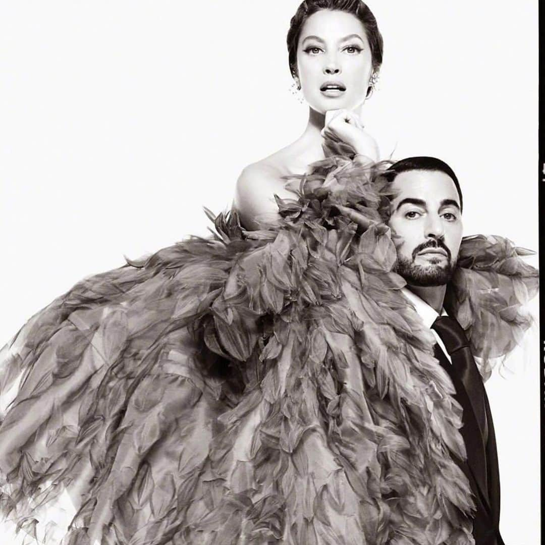 クリスティー・ターリントンさんのインスタグラム写真 - (クリスティー・ターリントンInstagram)「We are SO ready for our closeup, are we not??? @themarcjacobs for @marcjacobs 📷 #stevenmeisel  with @kegrand @patmcgrathreal & @guidopalau ❤️❤️❤️」7月30日 12時22分 - cturlington