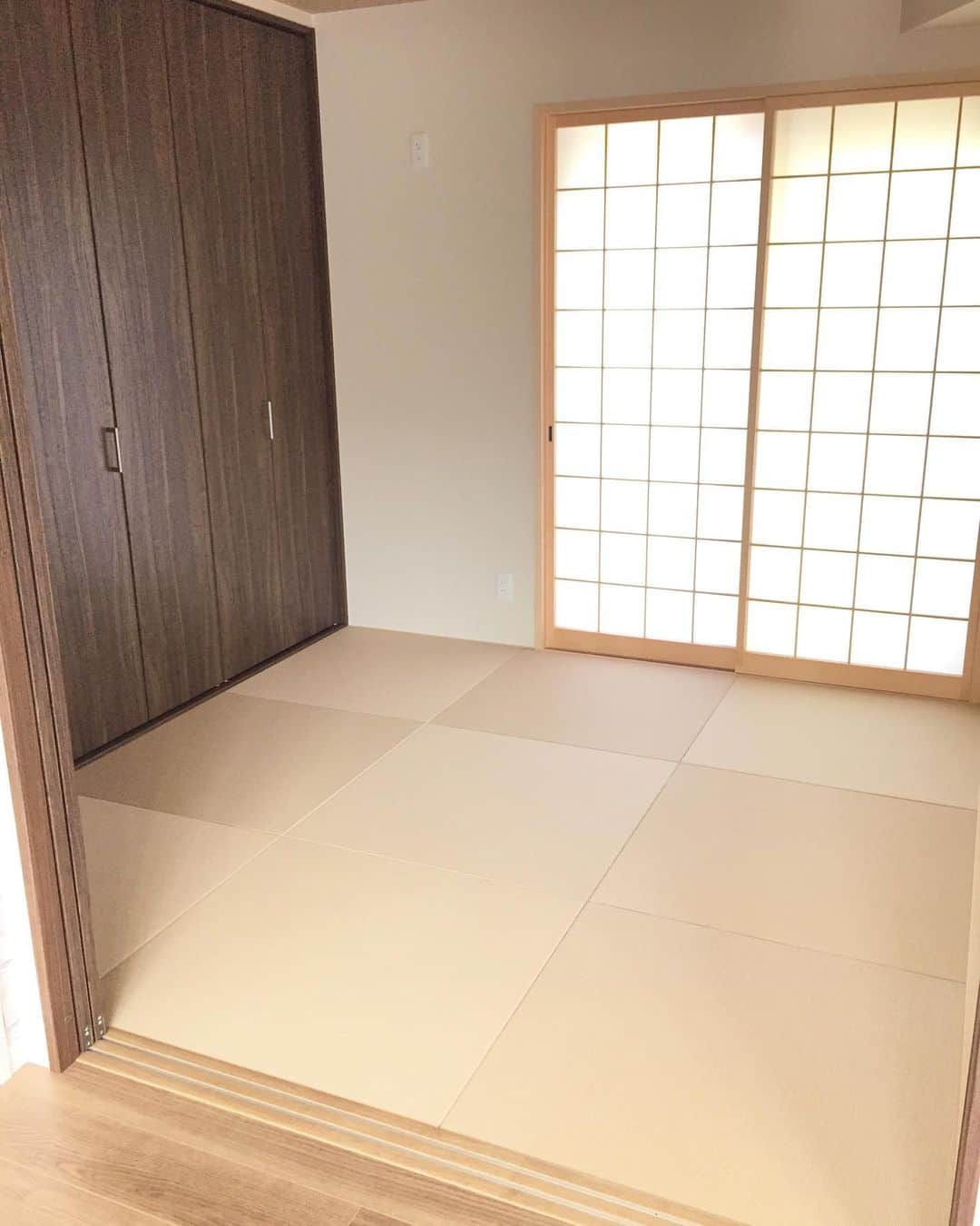 のインスタグラム：「#マイホーム #一戸建て#和室 #インテリア #ダイニング #キッチン #家づくり#モデルハウス #元氣建設 #元気建設 #リフォーム #リノベーション #ショールーム #住宅 #新築 #ダイニングリビング #自由設計 #注文住宅 #大阪 #myhome #interior #showhome #instahome #羽曳野市」