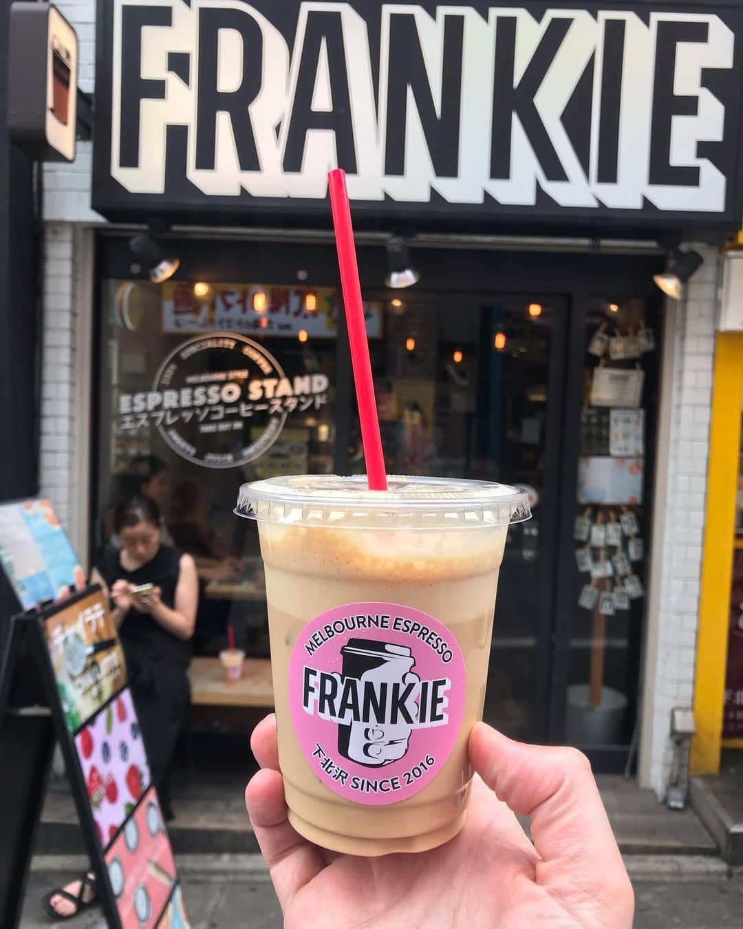 goodcoffeemeさんのインスタグラム写真 - (goodcoffeemeInstagram)「It’s Frankie time @vja  #frankiemelbourneespresso #goodcoffee_shimokitazawa #goodcoffee_tokyo」7月30日 13時01分 - goodcoffeeme