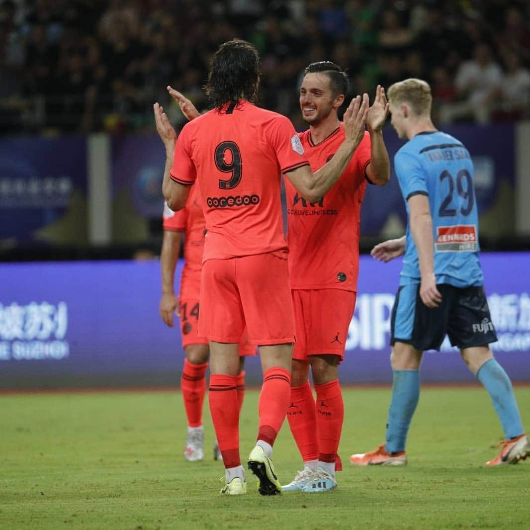 エディンソン・カバーニさんのインスタグラム写真 - (エディンソン・カバーニInstagram)「PSG 3-0 SydneyFC  #PSGSYD 🔴🔵 #AllezParis #ChinaSummerTour2019🇨🇳」7月30日 23時24分 - cavaniofficial21