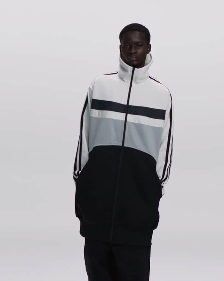 ワイスリーのインスタグラム：「Y-3 Oversized Graphic Track Top. Y-3 Fall Winter 2019. 📷: @yvanfabing Styling: @_mariechaix_ --- #adidas #Y3 #YohjiYamamoto Discover the collection at Y-3.com」