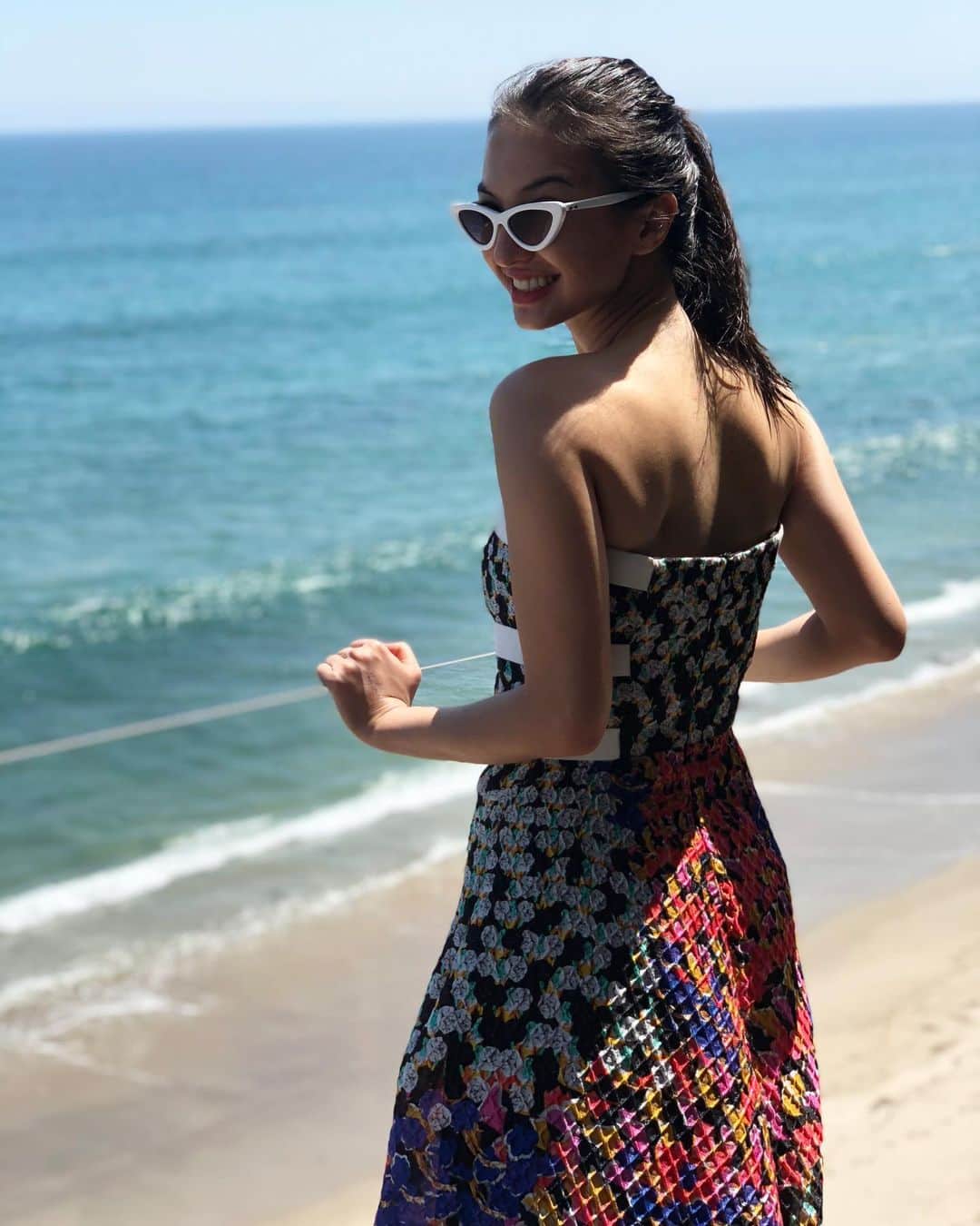 ラライン・シャーのインスタグラム：「Girls just wanna have 🌞」