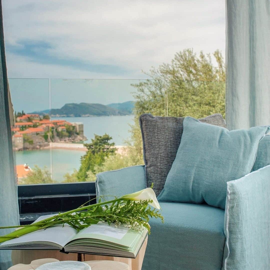 ジェルバゾーニさんのインスタグラム写真 - (ジェルバゾーニInstagram)「Villa Geba, Boutique Hotel in Montenegro⁠ Thanks to @villageba.svetistefan⁠ for sharing!⁠ .⁠ .⁠ .⁠ .⁠ #Gervasoni #Gervasoni1882 #Gervasonitour #interiordesign #homedesign #homedecor #paolanavone #designlovers #design #instadesign #instagood #interioraddict #homeinspiration #archilovers #furniture #style #inspiration #architecture #home #designinspiration #contract」7月31日 0時00分 - gervasoni1882