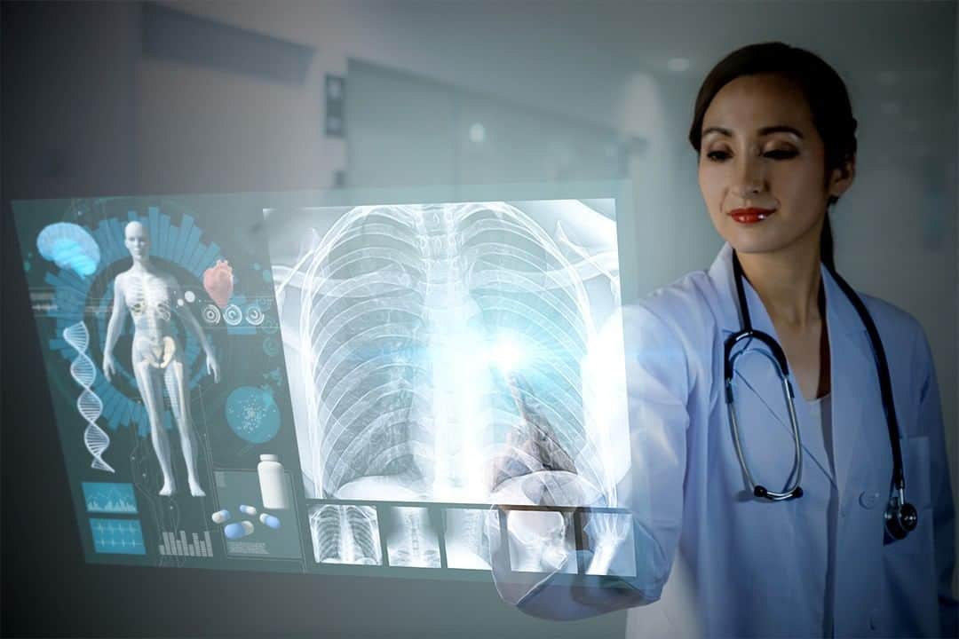 HP（ヒューレット・パッカード）のインスタグラム：「The future of surgery looks a lot like sci-fi, says UCLA's @alikmit, with the promise of 3D printing a kidney or knee cartilage on a lab bench a real possibility to help patients heal from an injury or organ defect much faster. Read how VR, AR, robotics and 3D printing are revolutionizing how surgeons train and work, making procedures faster and more accurate and creating a better experience for patients 👨‍⚕️ ⚕️ 👩‍⚕️ [link in bio] #surgery #healthcare #UCLA #medicine」