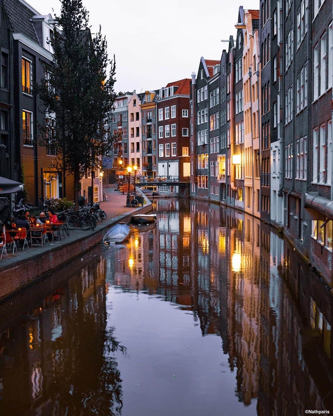 nathparisのインスタグラム：「Memories : Amsterdam by night (2014) #amsterdam」