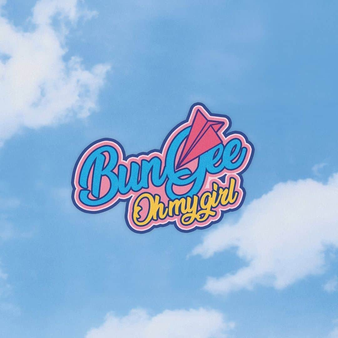 OH MY GIRLさんのインスタグラム写真 - (OH MY GIRLInstagram)「OH MY GIRL SUMMER PACKAGE ALBUM [Fall in Love] SKY teaser Coming Soon 2019. 08. 05  #오마이걸 #OHMYGIRL #OMG #BUNGEE #번지」7月31日 0時06分 - wm_ohmygirl