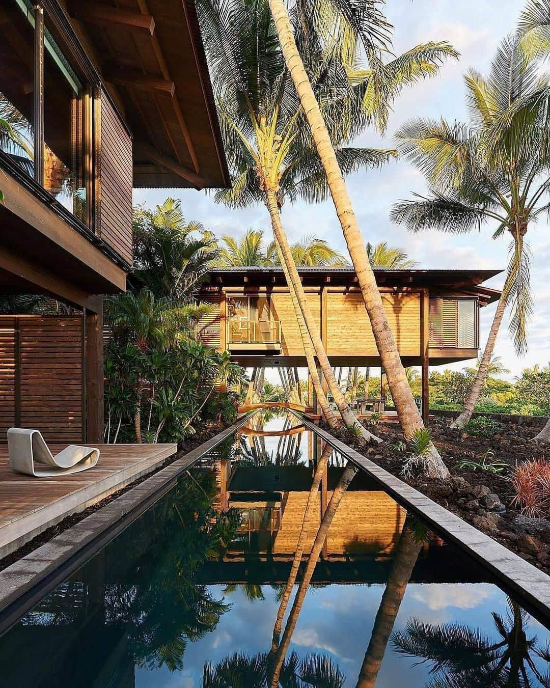 Architecture - Housesさんのインスタグラム写真 - (Architecture - HousesInstagram)「The Hawaii residence by @olsonkundig」7月31日 0時43分 - _archidesignhome_