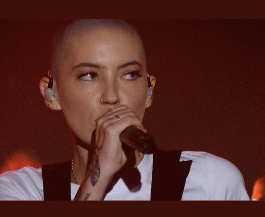 ジョエル・マッデンのインスタグラム：「Iconic @thatgirlbishop」