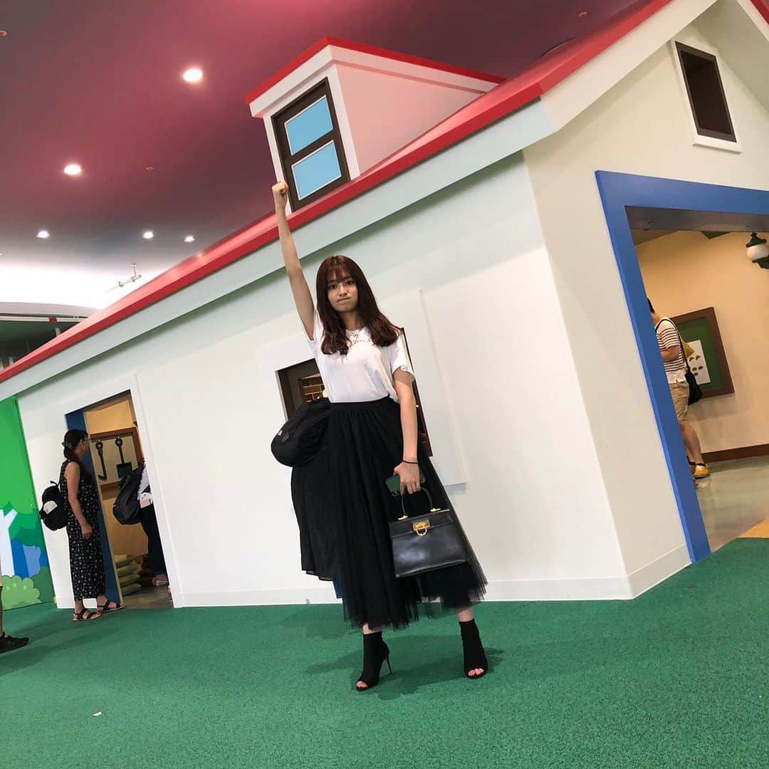 吉川愛さんのインスタグラム写真 - (吉川愛Instagram)「☺︎ 先日リニューアルオープンした アンパンマンミュージアム行ってきました！ もう、ドキンちゃん可愛すぎました！♥️ また行きたい。。！！！ ((この1枚目の写真のコップの取っ手が 昨日壊れて泣きそうだった。 オープン限定なのに... 早めに行ってまたゲットする😊」7月30日 17時01分 - ai_yoshikawa_official