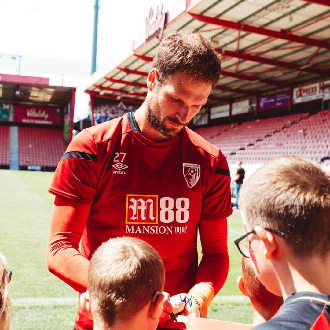 アスミル・ベゴヴィッチさんのインスタグラム写真 - (アスミル・ベゴヴィッチInstagram)「Good training yesterday and to see all junior cherries. ⚽️🍒」7月30日 17時32分 - asmir1