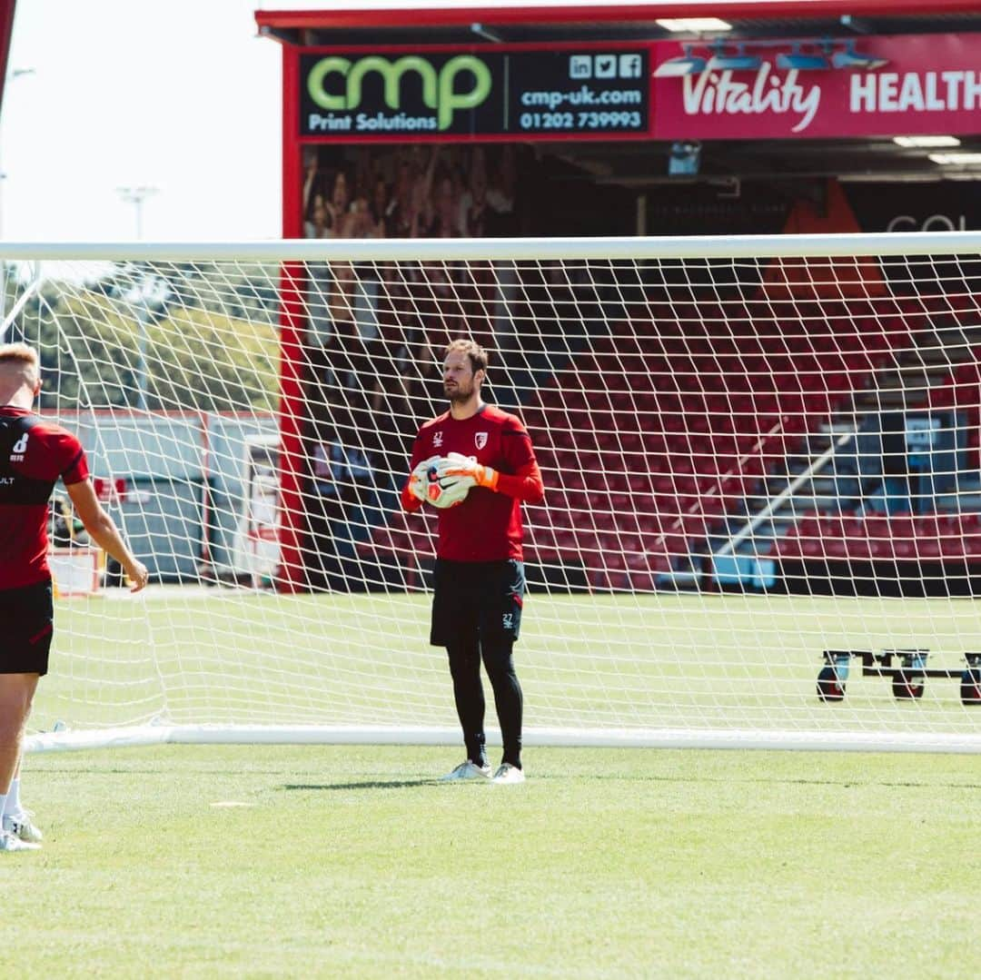 アスミル・ベゴヴィッチさんのインスタグラム写真 - (アスミル・ベゴヴィッチInstagram)「Good training yesterday and to see all junior cherries. ⚽️🍒」7月30日 17時32分 - asmir1