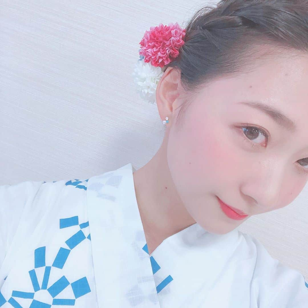 畠山愛理さんのインスタグラム写真 - (畠山愛理Instagram)「先日のイベントでもつけていたこのピアス。実は先日恩師の先生とお食事をした時に頂いたものなんです😊🌸学校を卒業しても新体操を引退しても、ずっと応援していてくれる先生✨感謝感謝です✨」7月30日 17時45分 - airihatakeyama