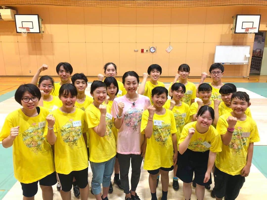 浅田真央さんのインスタグラム写真 - (浅田真央Instagram)「24時間テレビで、立川ろう学校の皆さんと、タップダンスをします。 チャレンジが成功できるように、私もサポート頑張ります💪🏻」7月30日 17時55分 - maoasada2509