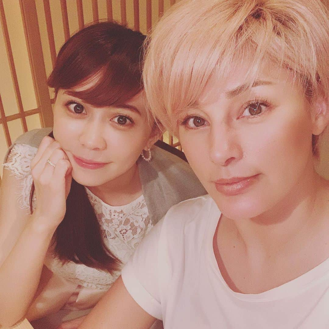 梅宮アンナさんのインスタグラム写真 - (梅宮アンナInstagram)「今朝は、  @manhattaneyelash へ  まつ毛先生は、  @ayakokakiuchi  #マツエクメンテナンス」7月30日 18時09分 - annaumemiya