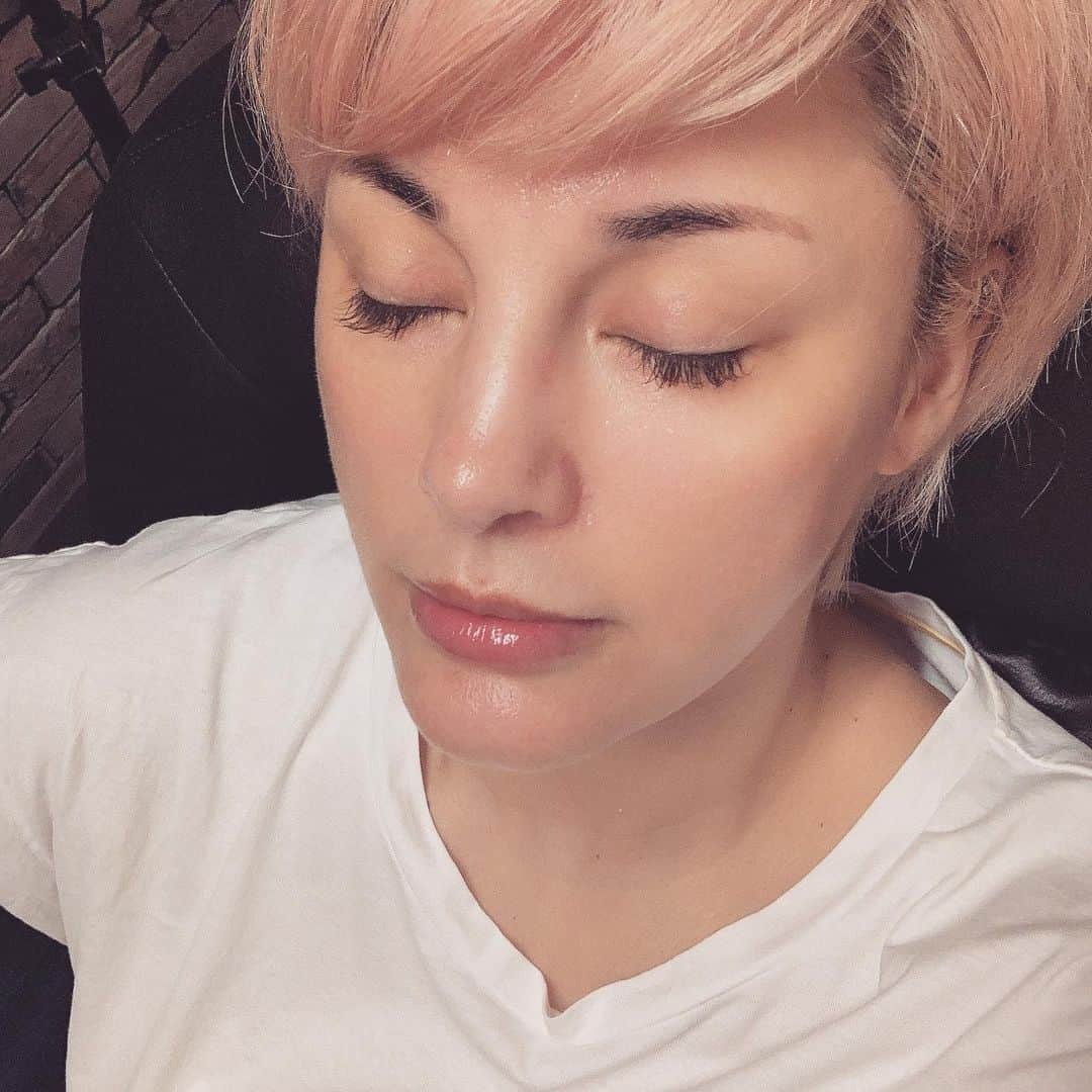 梅宮アンナさんのインスタグラム写真 - (梅宮アンナInstagram)「今朝は、  @manhattaneyelash へ  まつ毛先生は、  @ayakokakiuchi  #マツエクメンテナンス」7月30日 18時09分 - annaumemiya