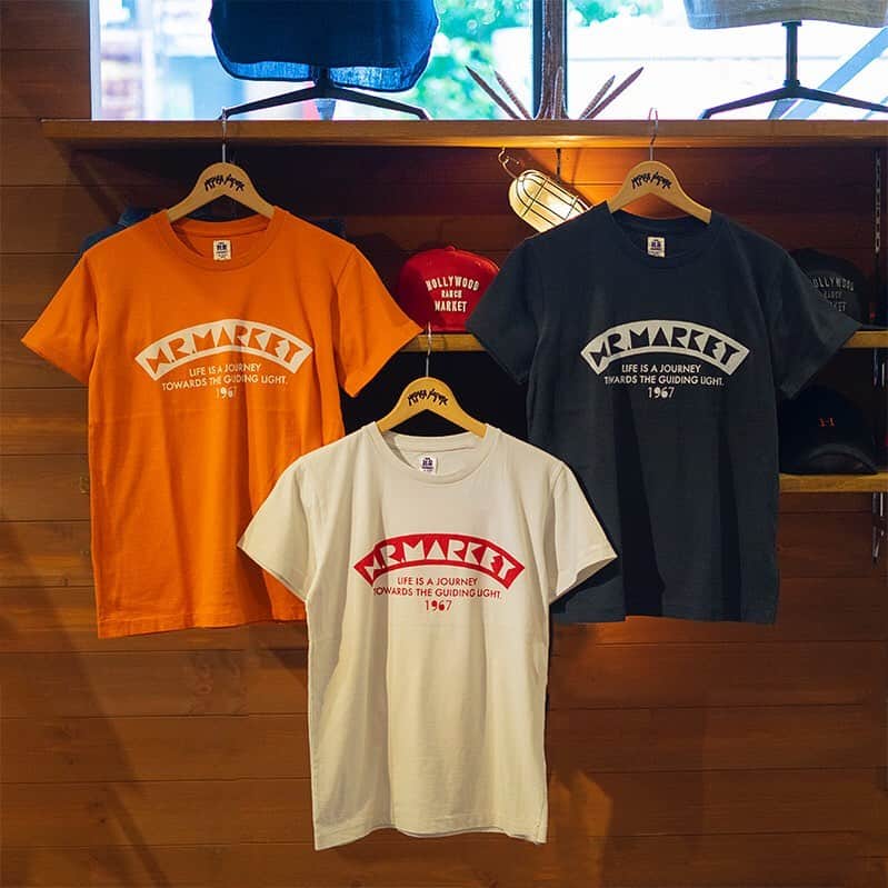 のインスタグラム：「﻿ 【HOLLYWOOD RANCH MARKET】﻿ ●SIGNBOARD フロッキーショートスリーブ TEE (700078826)﻿ size：S～XL ﻿ ￥6,800+TAX﻿ ﻿ @hollywood_ranch_market 、@blue_blue_official 各店に、新作のプリントTシャツが入荷しました。 ﻿ ﻿ #hollywoodranchmarket #ハリウッドランチマーケット #blueblue #ブルーブルー #seilin #聖林公司」