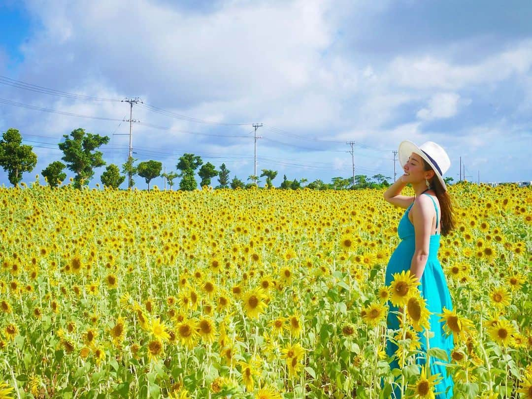 夏美さんのインスタグラム写真 - (夏美Instagram)「夏ですな〜🌻🌻🌻 #宮古島」7月30日 18時29分 - natsumisaito333