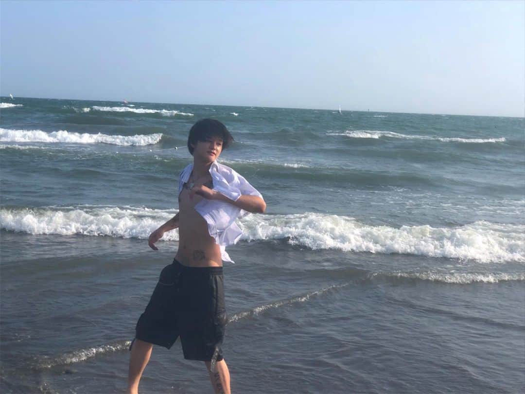 新井雄大さんのインスタグラム写真 - (新井雄大Instagram)「海の良さを知りました。」7月30日 18時42分 - yudaiarai_14