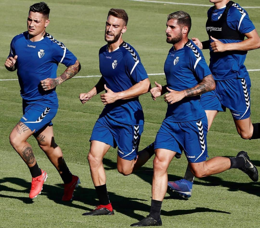 LFPさんのインスタグラム写真 - (LFPInstagram)「Go, go, GO! 💨 • #Osasuna #LaLiga #LaLigaSantander #Preseason」7月30日 18時44分 - laliga